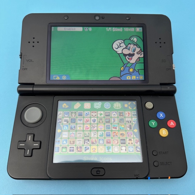 New Nintendo 3DS with 600+ Games | Luigi Cover Plate