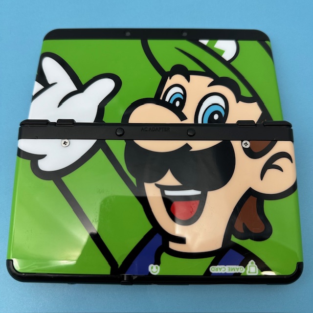 New Nintendo 3DS with 600+ Games | Luigi Cover Plate - Image 2