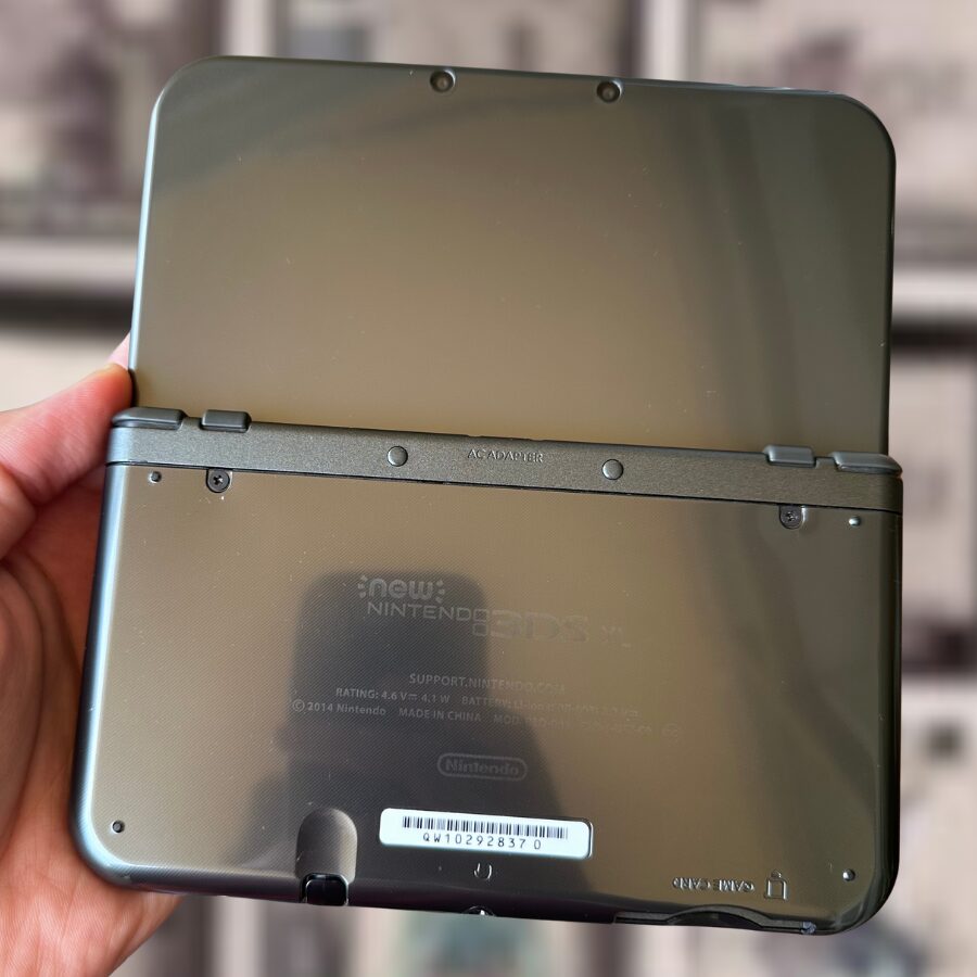 New Nintendo 3DS Xl with 600+ Games | Metallic Black - Image 2