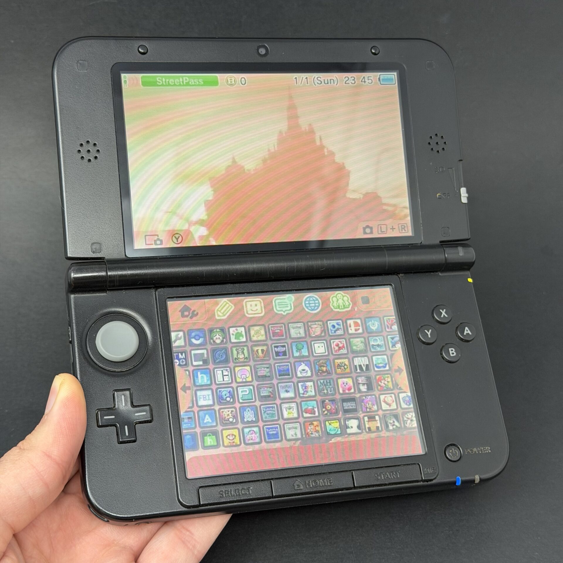 Nintendo 3DS Xl with 600+ Games | Monster Hunter Limited Edition - Image 2