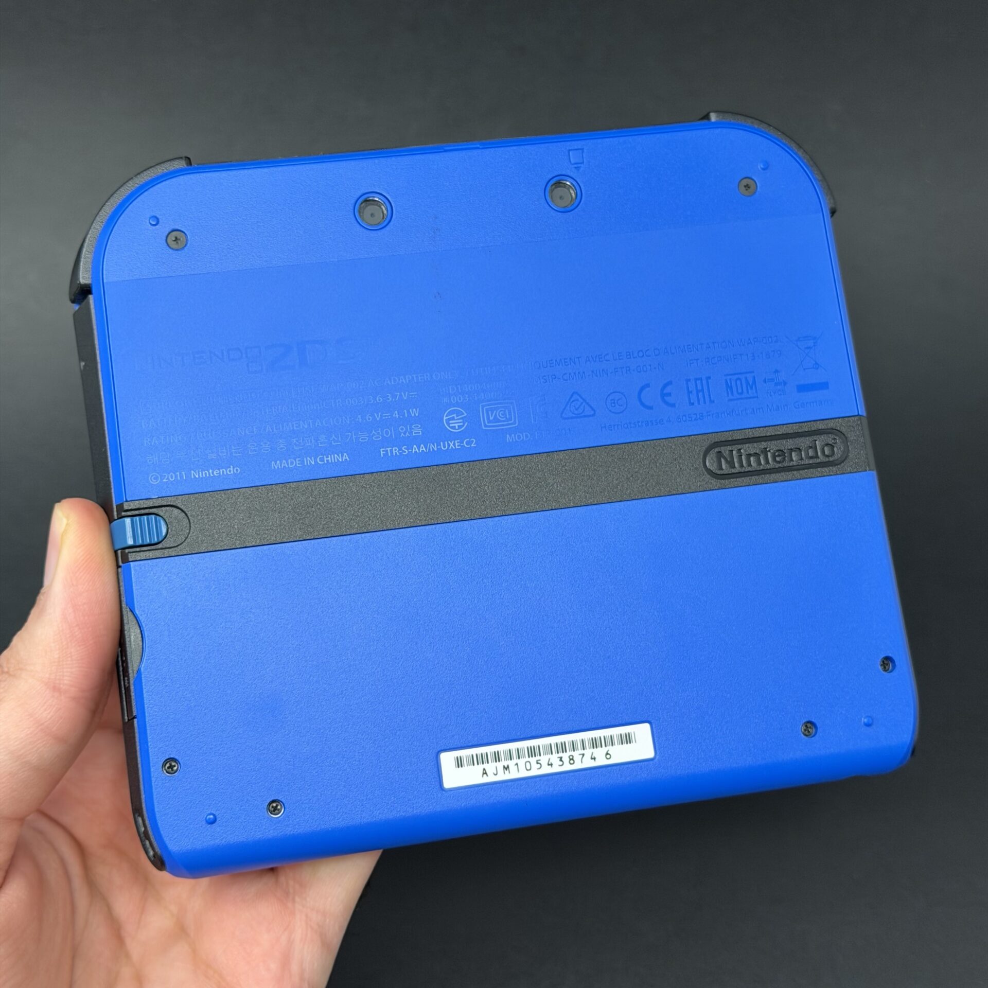 Nintendo 2DS (64GB) – 600+ Games | Cobalt Blue - Image 2