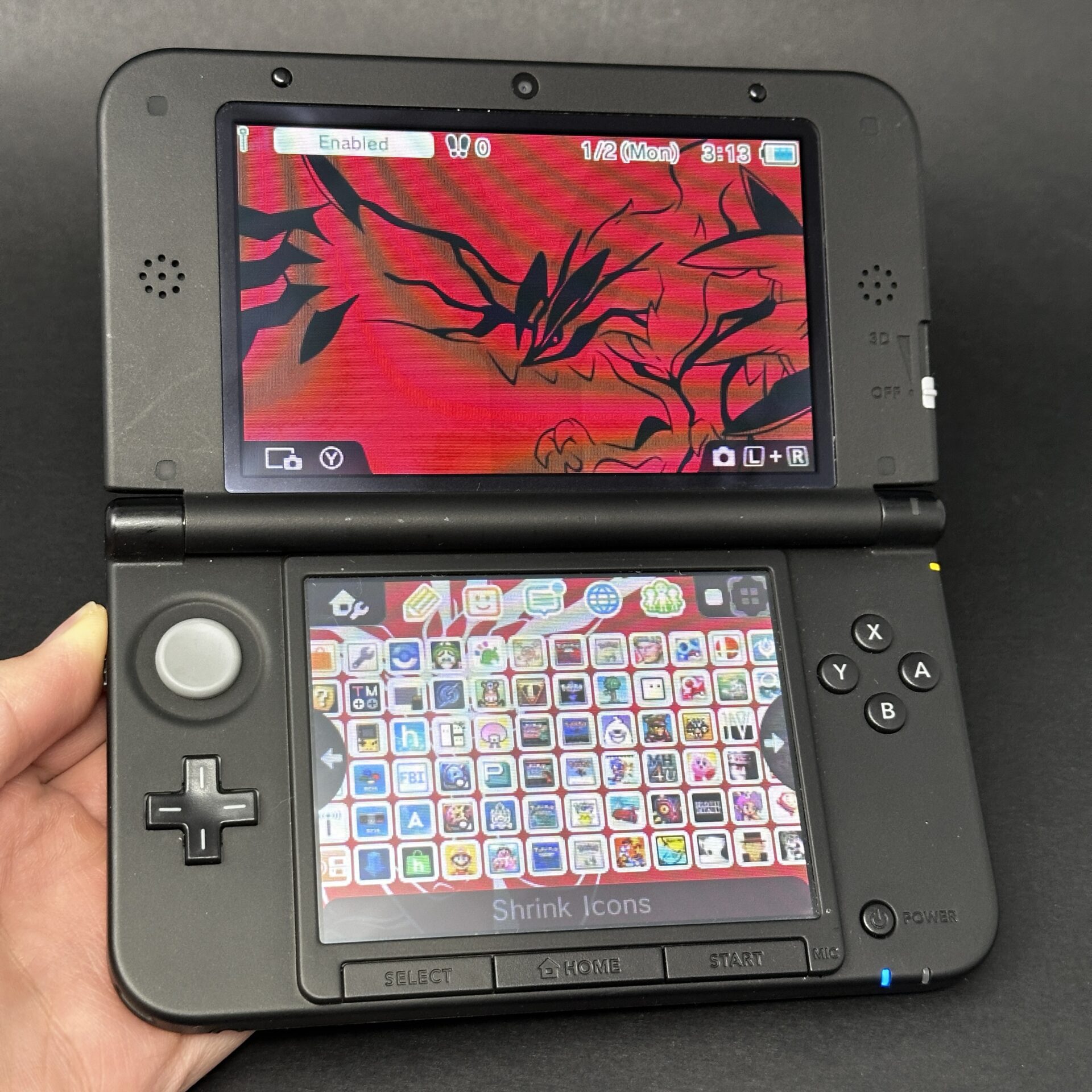 Nintendo 3DS XL (64GB) – 600+ Games | Black and Red - Image 2