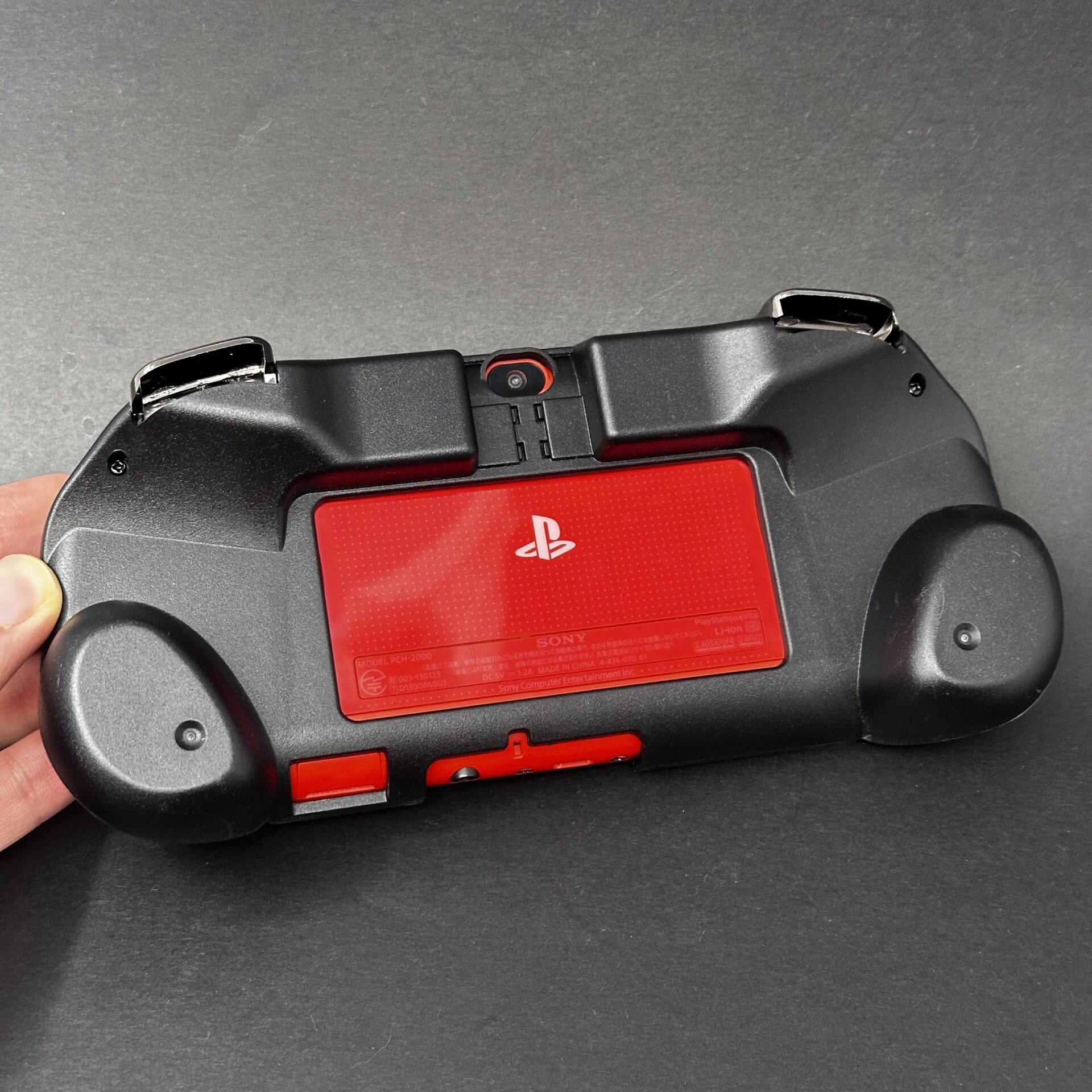 ULTIMATE PS Vita Slim (128GB) - 580 Games | Blue and Red - Image 2