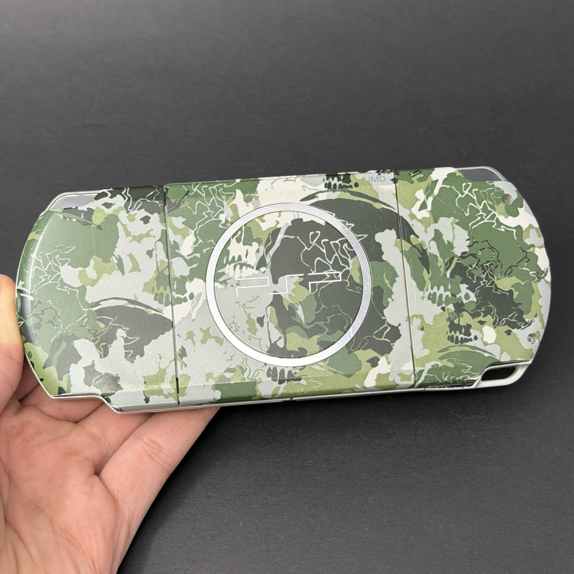 PSP 3000 (128GB) - 1050 Games | Metal Gear Solid Edition - Image 2